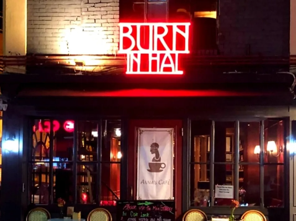 Beon Lounge Cigar Bar